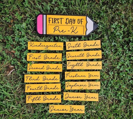 Back 2 School Pencil Sign with Interchangeables.